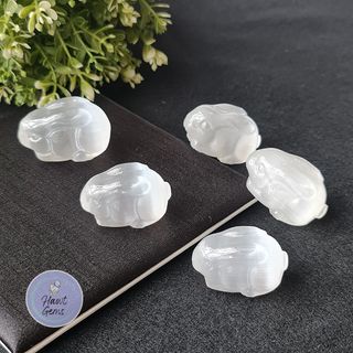 (Category: ) located in . Submitted by hawtgems (Listing ID 1195610063, Image 1). Description: .