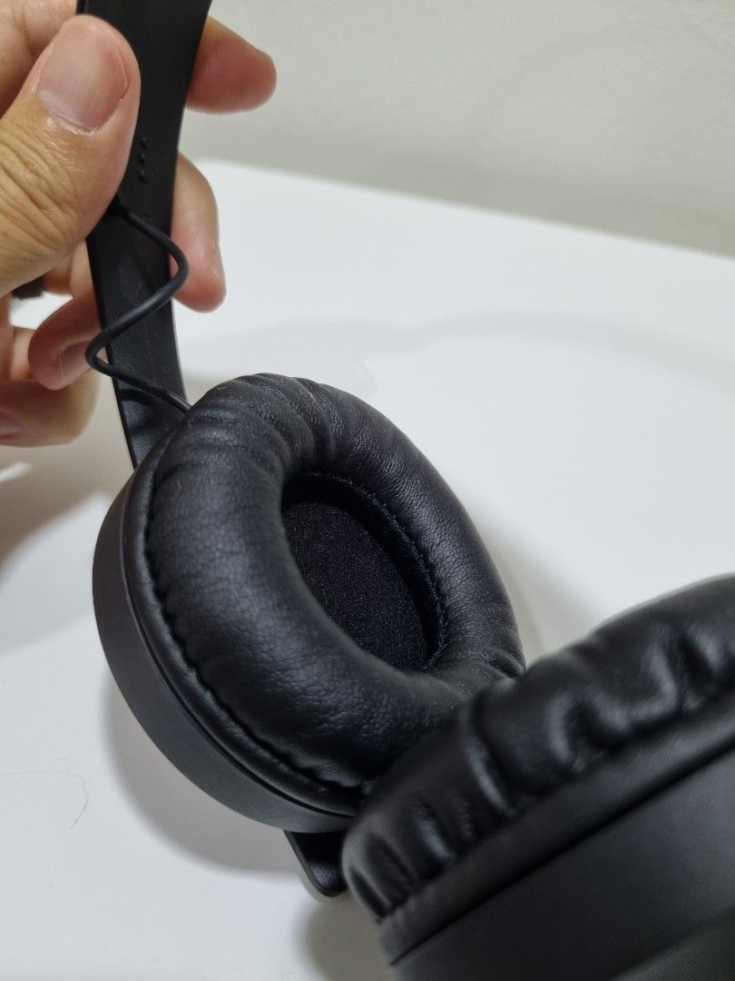 Sennheiser HD250 BT, Audio, Headphones & Headsets on Carousell