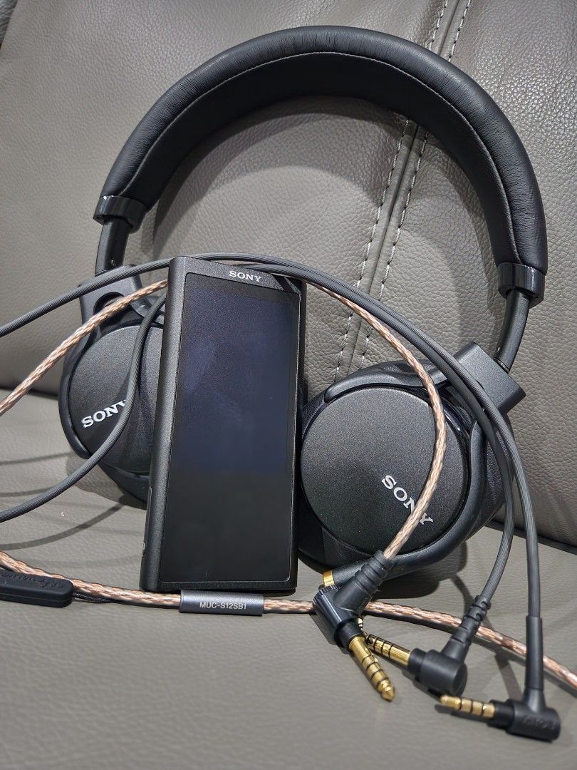Sony NW ZX300 Walkman MDR 1AM2 Headphone MUC S12SB1 Balance