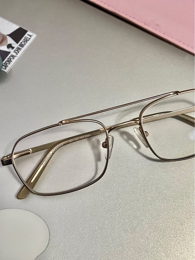 Sunnies Studios Specs on Carousell