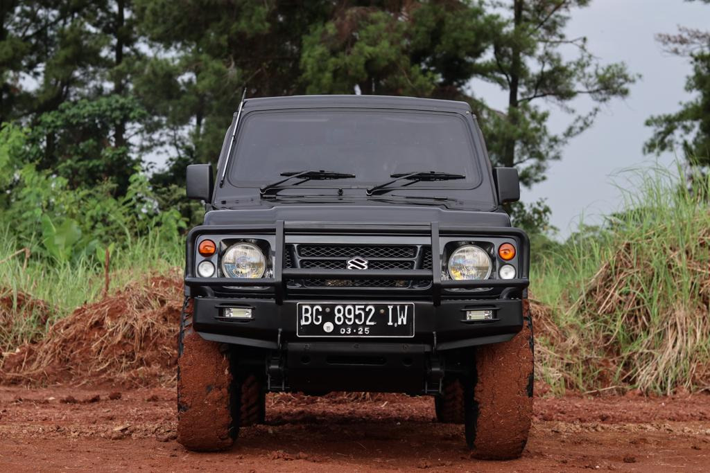 Suzuki Jimny Caribian 2004 CBU SJ413 4x4, Mobil & Motor, Mobil untuk
