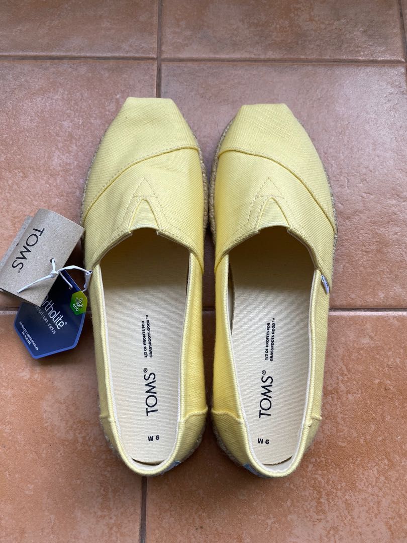Toms yellow women's canvas classics discount