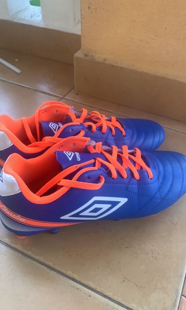 Umbro football shoes, Sports Equipment, Sports & Games, Racket & Ball