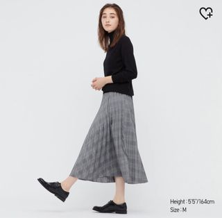 (Category: ) located in . Submitted by declutterfinds (Listing ID 1195619970, Image 1). Description: .