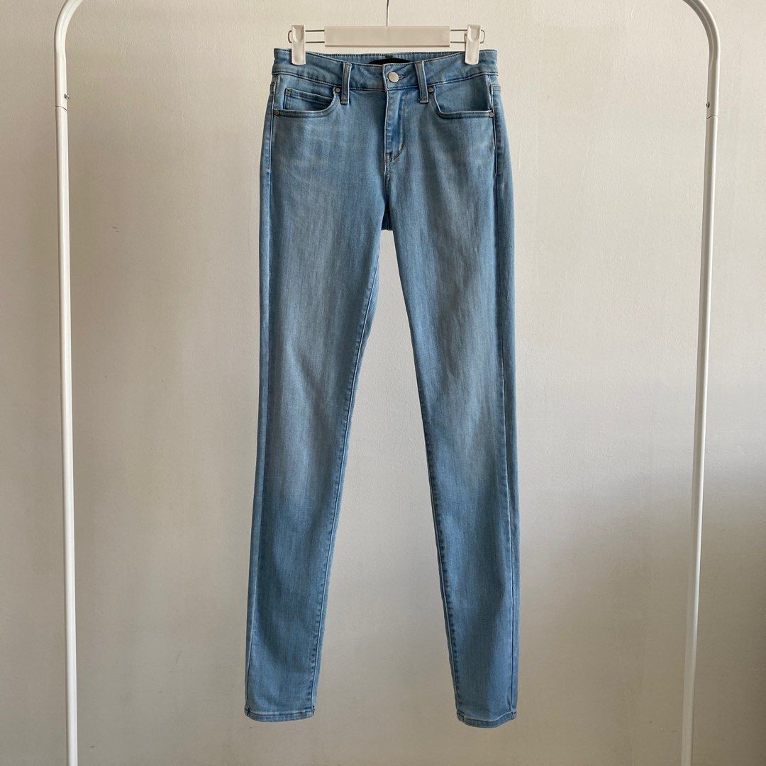Uniqlo Skinny Tapered Ultra Stretch Jeans, Women's Fashion, Bottoms, Jeans  & Leggings on Carousell