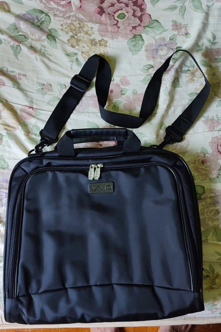 Sony Vaio brand laptop bag, Computers & Tech, Parts & Accessories