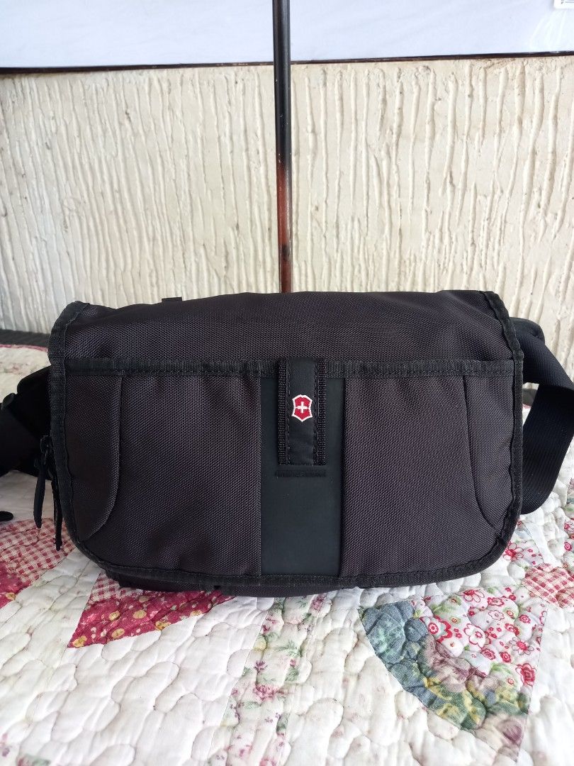 Victorinox belt 2025 bag