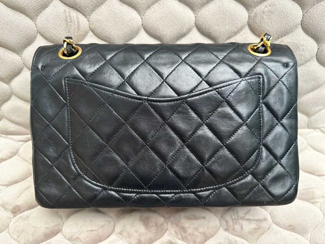 New Price! 💖Vintage Chanel💖 24k GHW Lambskin Small Classic Flap