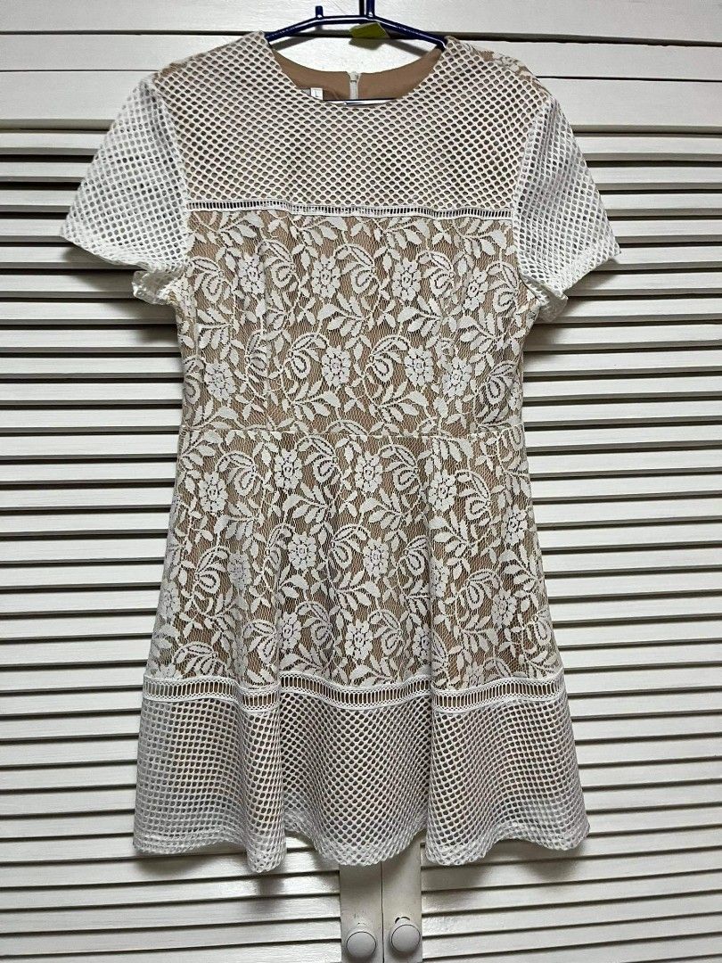 White & nude lace dress (Category: Dresses) located in Manila. Submitted by shopdct (Listing ID 1195703057, Image 1). Description: tag says large but best fits medium frame.