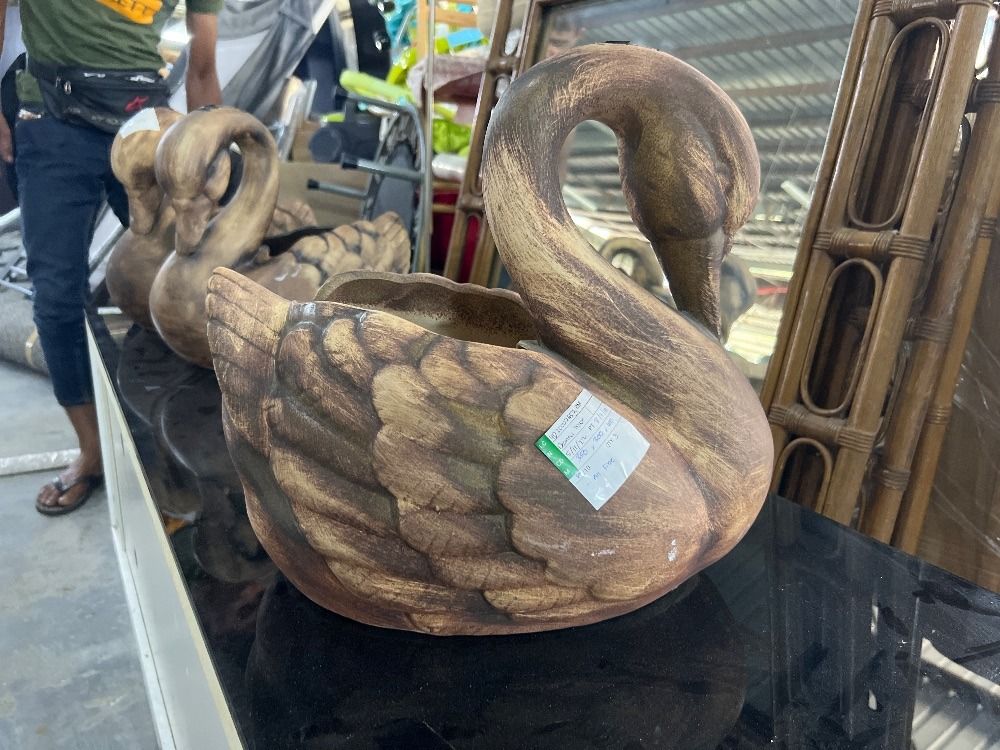 Wooden Duck Carved Shape Home Decor / Hiasan Rumah Bentuk Itik Kayu