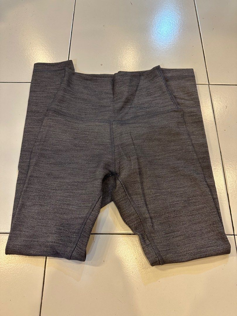 XS Lululemon Align High Rise 24” Mini Heathered Herringbone Heathered Black  Asia Fit, Women's Fashion, Activewear on Carousell