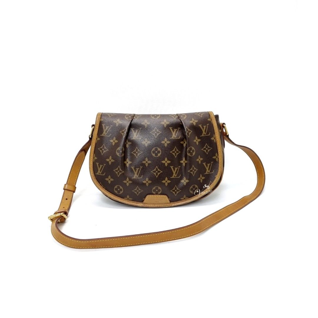 Authentic Louis Vuitton Wristlet, Luxury, Bags & Wallets on Carousell