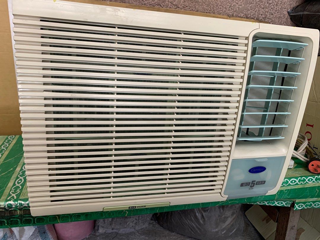 2nd hand carrier aircon 1hp, TV & Home Appliances, Air Conditioning and