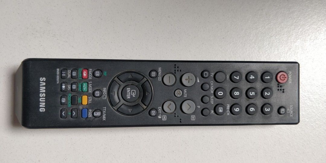 37" Large screen LCD HD TV in perfect working order, TV & Home