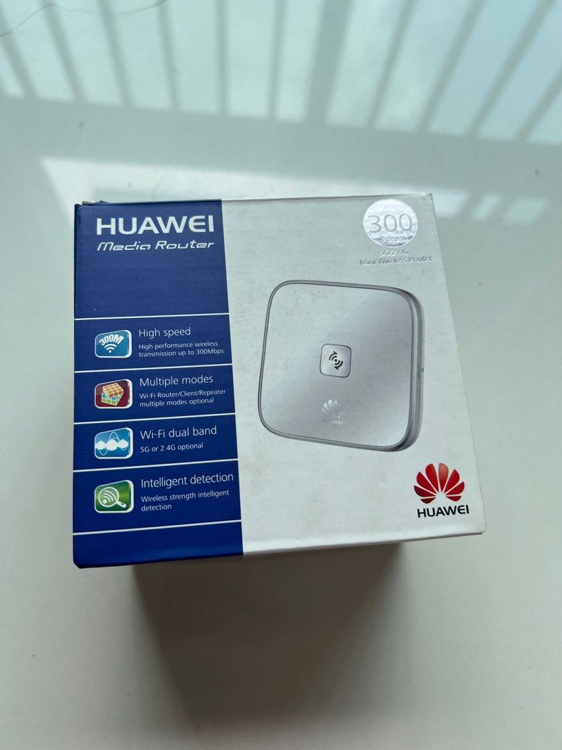 Huawei WS323 300Mpbs WiFi Repeater, Computers Tech, Parts