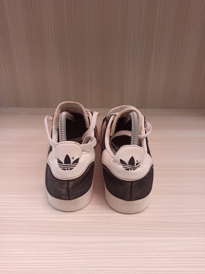 Adidas gazelle china shop