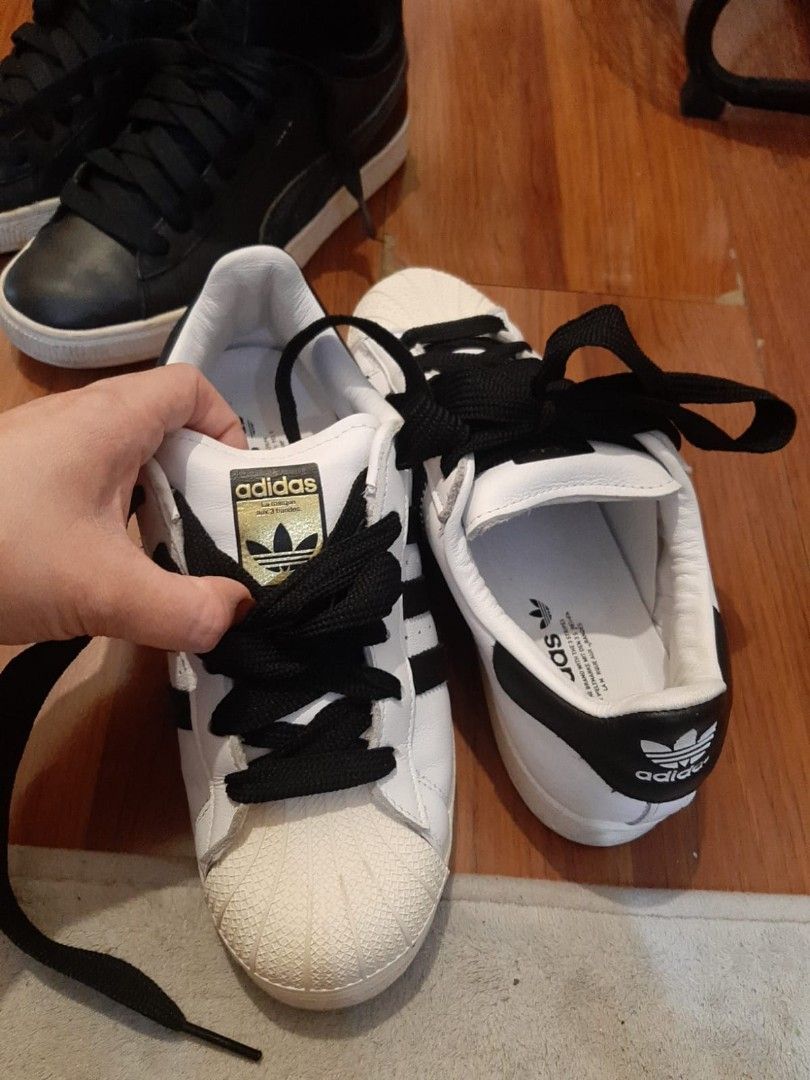 Adidas superstar white best sale with black laces