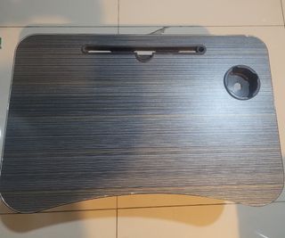 Bed folding table