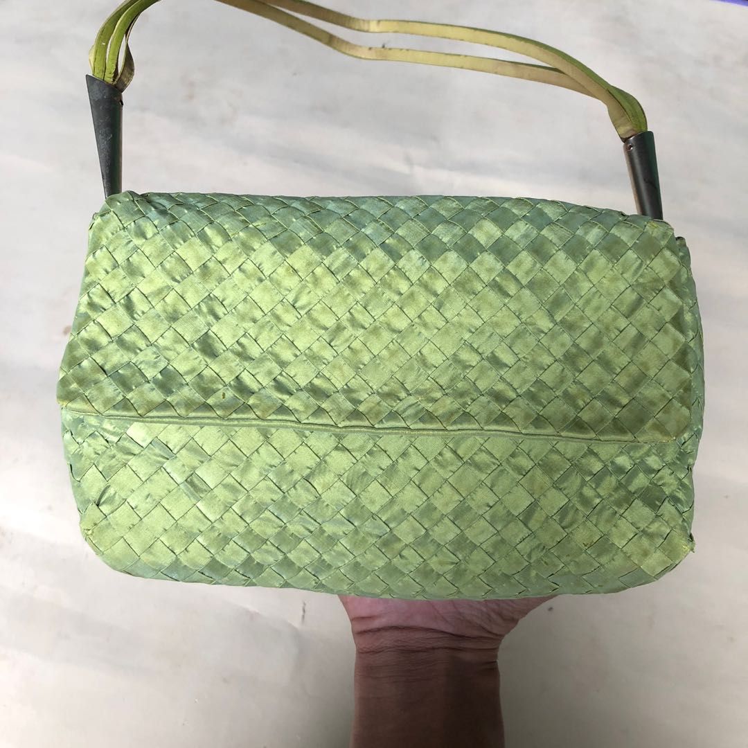 Bottega veneta (Category: Luxury Bags & Wallets) located in Zamboanga. Submitted by sapananga (Listing ID 1200210118, Image 2). Description: Vintage Bottega veneta Made in italy Ykk zip Issue: need reglue sa sling and nag momove yung magnet lock sa loob Still presentable Details are posted please read and check photo before purchasing.