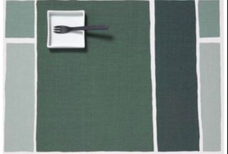 Brand new Chilewich Monotone Green Christmas Table Cloth Holiday Modern Placemat Place mat Decor