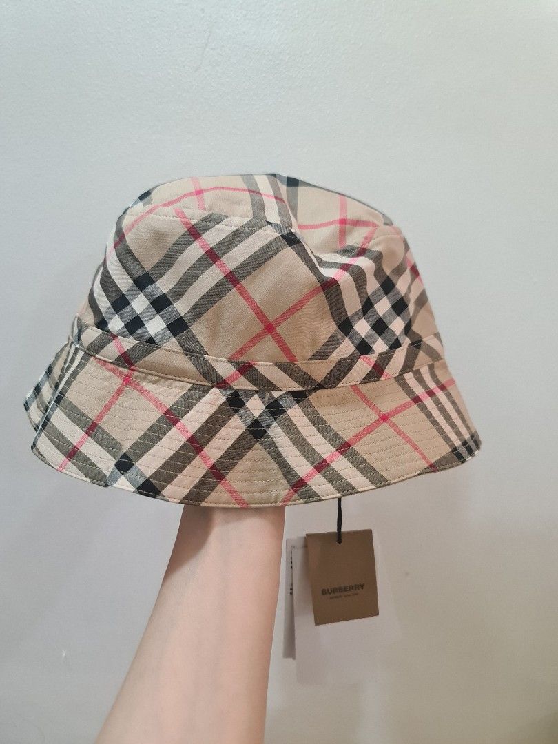 Burberry bucket hat, Babies & Kids, Babies & Kids Fashion on Carousell