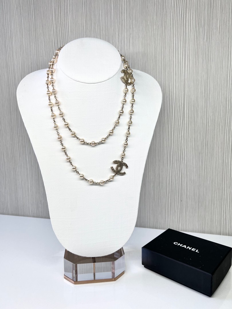 Chanel A15 Cc Necklace, Luxury, Accessories on Carousell