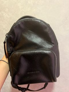 （分類：）位於 。 由 secondhandstore._. 提交（商品編號 1200280790，圖片 1）。簡介： 。