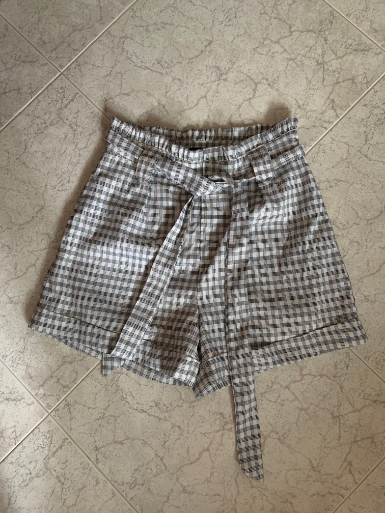 Checkered paper bag top shorts