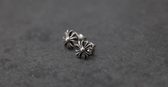 Chrome hearts on sale spike earring