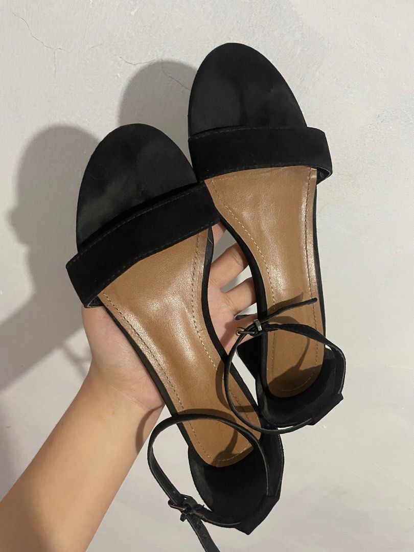 Cln block 2025 heels