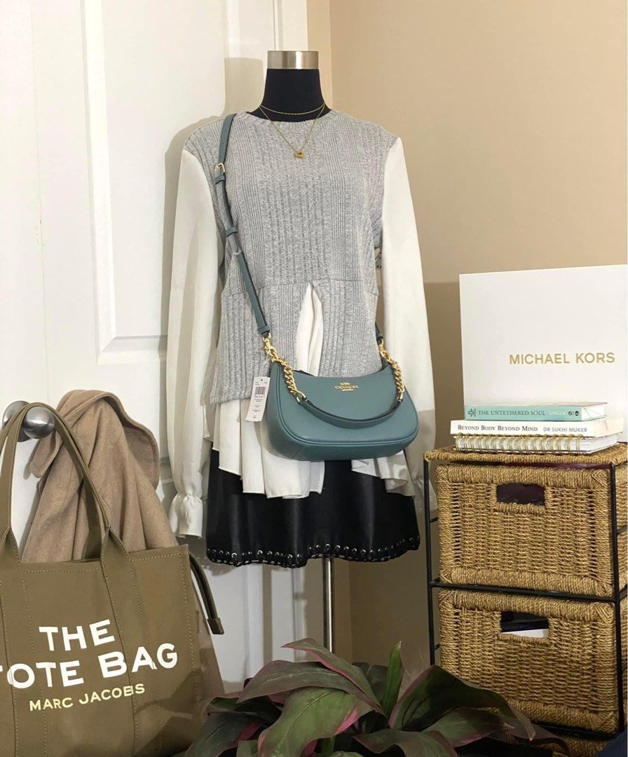 Coach Terri Shoulder/Sling Bag, Luxury, Bags & Wallets on Carousell