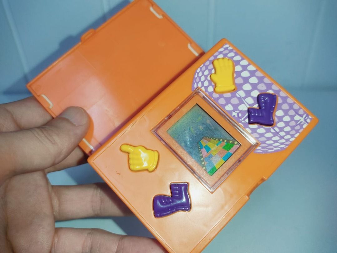 CRASH BANDICOOT MCDONALDS HANDHELD GAME, Hobbies & Toys, Toys & Games