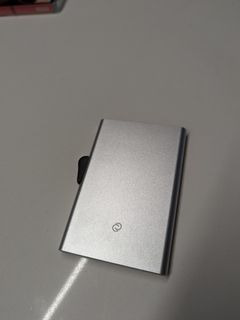 C-Secure Card Holder