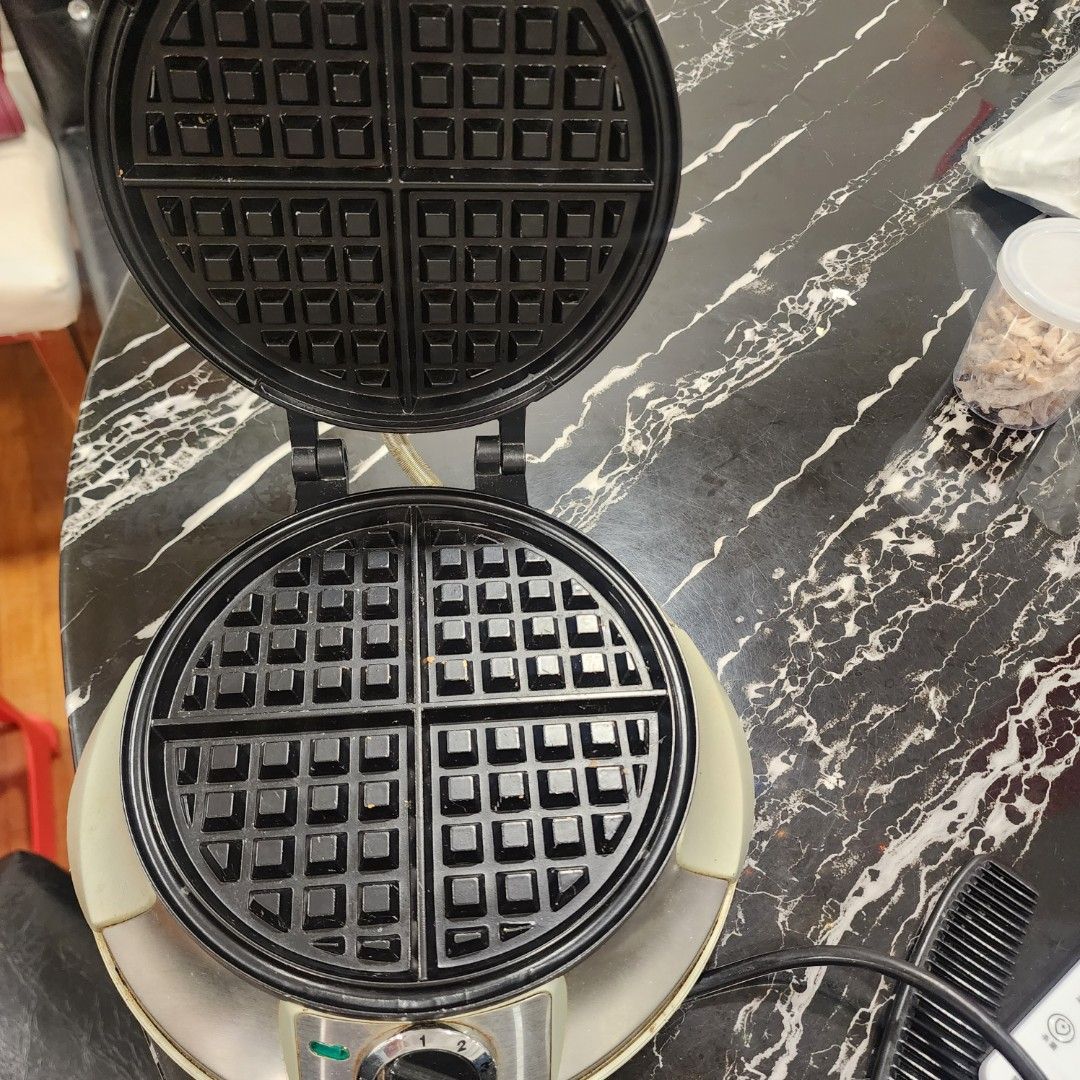 cuisinart waffle maker how to clean