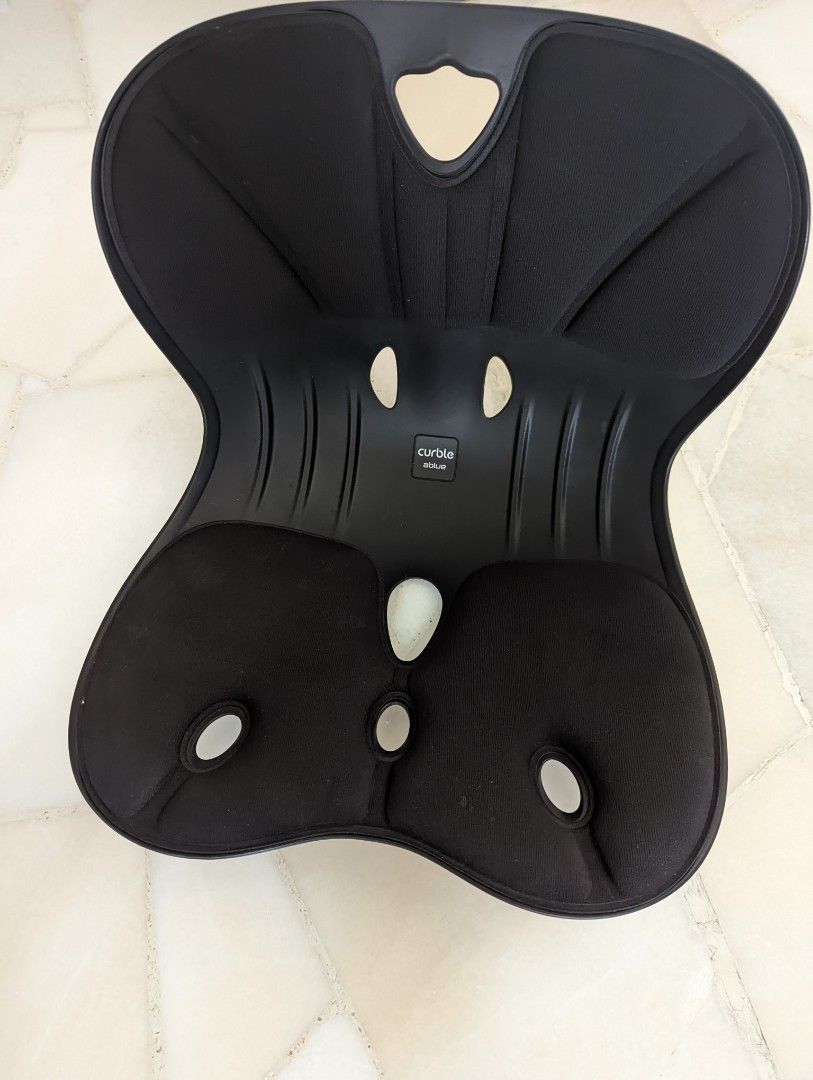 Curble on sale a blue