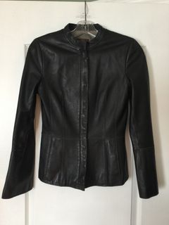 DANIER Ladies Leather Jacket, size XXS. EUC.