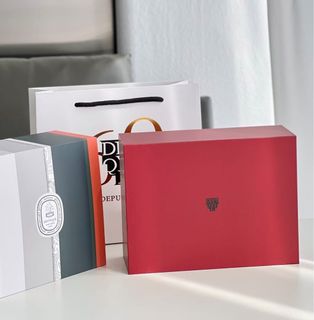 (Price includes SF Intelligent Locker or Station) Clear stock đâ¨Diptyque Glass Bottle Exfoliating Hand Wash 350mL + Nourishing Moisturizing Hand Cream 350mL Gift Set â¨64235657568771110