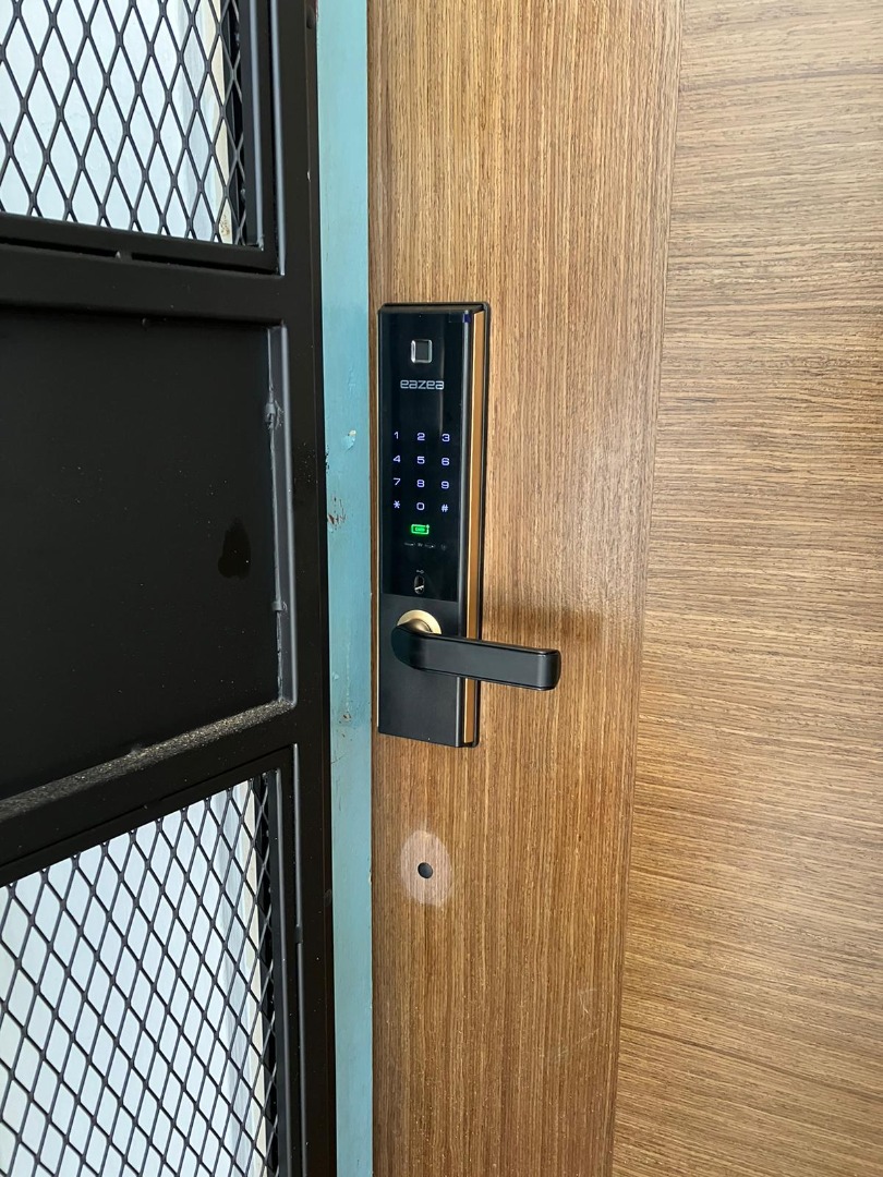 [Door Lock] Replace Existing Thumbpress Lock Handle to Eazea Digital