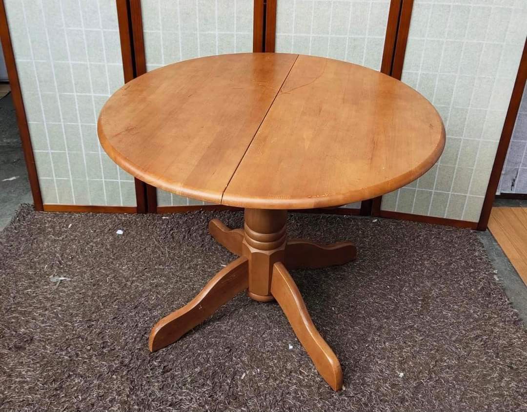 Expandable round table japan surplus, Furniture & Home Living