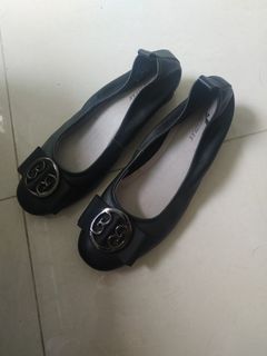 Full Cow Leather Black flats