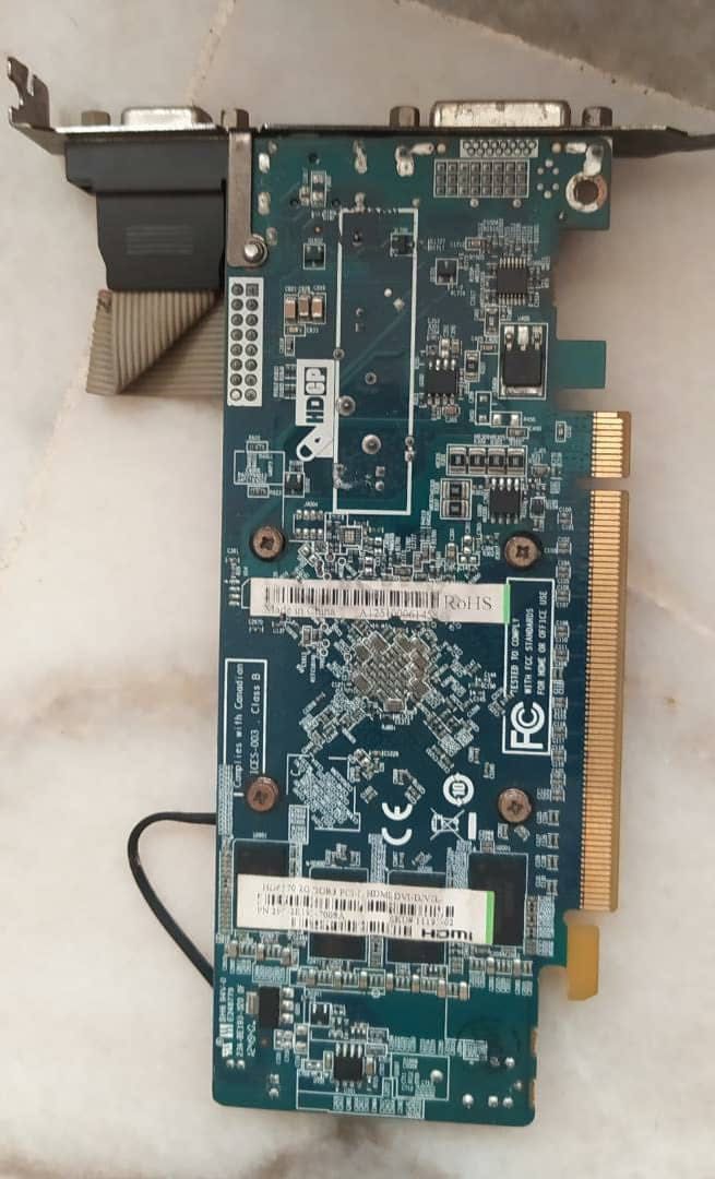 GPU old Sapphire HD 6570 2gb ddr3 Computers Tech Parts