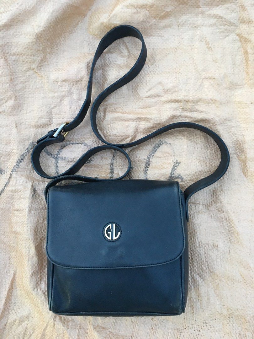 Guy Laroche sling bag fully leather
