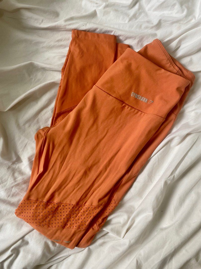 Gymshark leggings pro perform, Men's Fashion, Activewear on Carousell