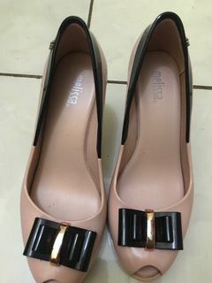 (Kategori: ) berada di . Dikirim oleh adela_ (ID iklan 1200369127, Gambar 1). Deskripsi: .