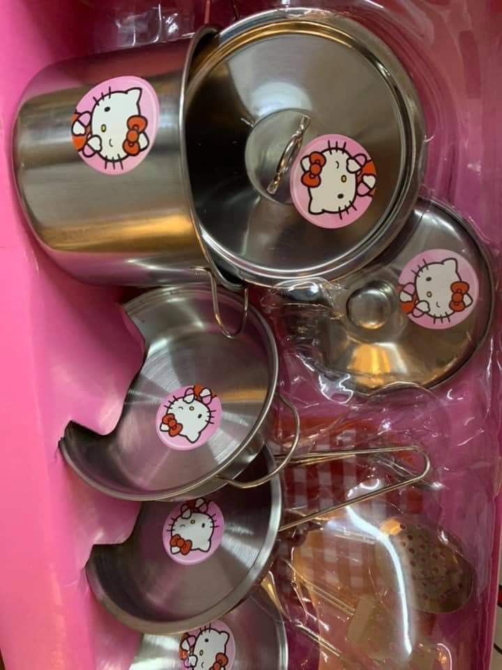 Hello Kitty Mini Kitchen Toy Set Alloy (Category: Kids Toys) located in Caloocan City. Submitted by onlineshoppersph (Listing ID 1200300874, Image 1). Description: ✅100% Brand New ✅Good Quality Cash On Deliver - Metro Manila - Delivery Fee/Handling Fee shouldered by BUYERS - DF/HF depends on BUYERS Location STRICTLY NO PICK UP. Thank You.