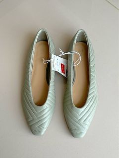 (Kategori: ) berada di . Dikirim oleh turtleandrabbit (ID iklan 1200295546, Gambar 1). Deskripsi: .