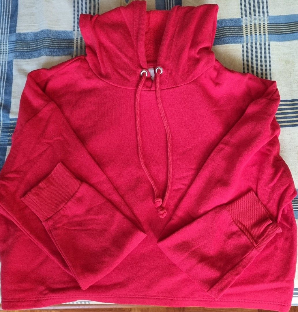 Red cropped hoodie store h&m