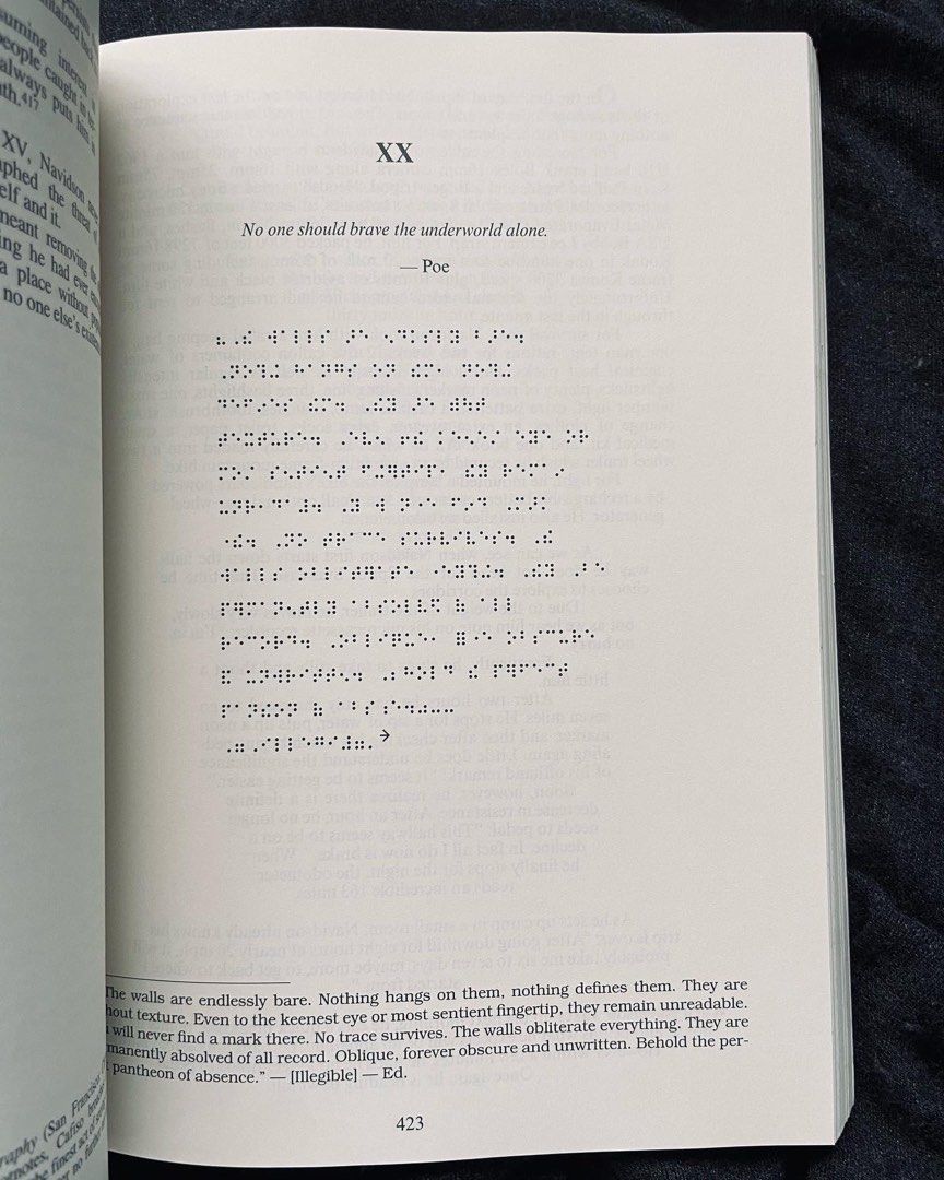 House of Leaves The Remastered FullColor Edition By Mark Z. Danielewski, Hobbies & Toys