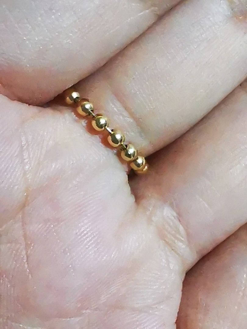 Japan gold ring size 6 1.3g (Category: Luxury Accessories) located in Malabon City. Submitted by daisukie (Listing ID 1200282644, Image 3). Description: .
