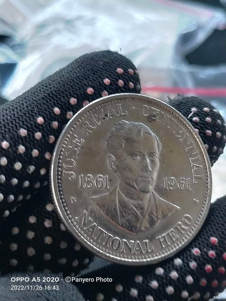 Jose Rizal Centennial One Peso Commemorative Big Silver Coin Hobbies And Toys Memorabilia